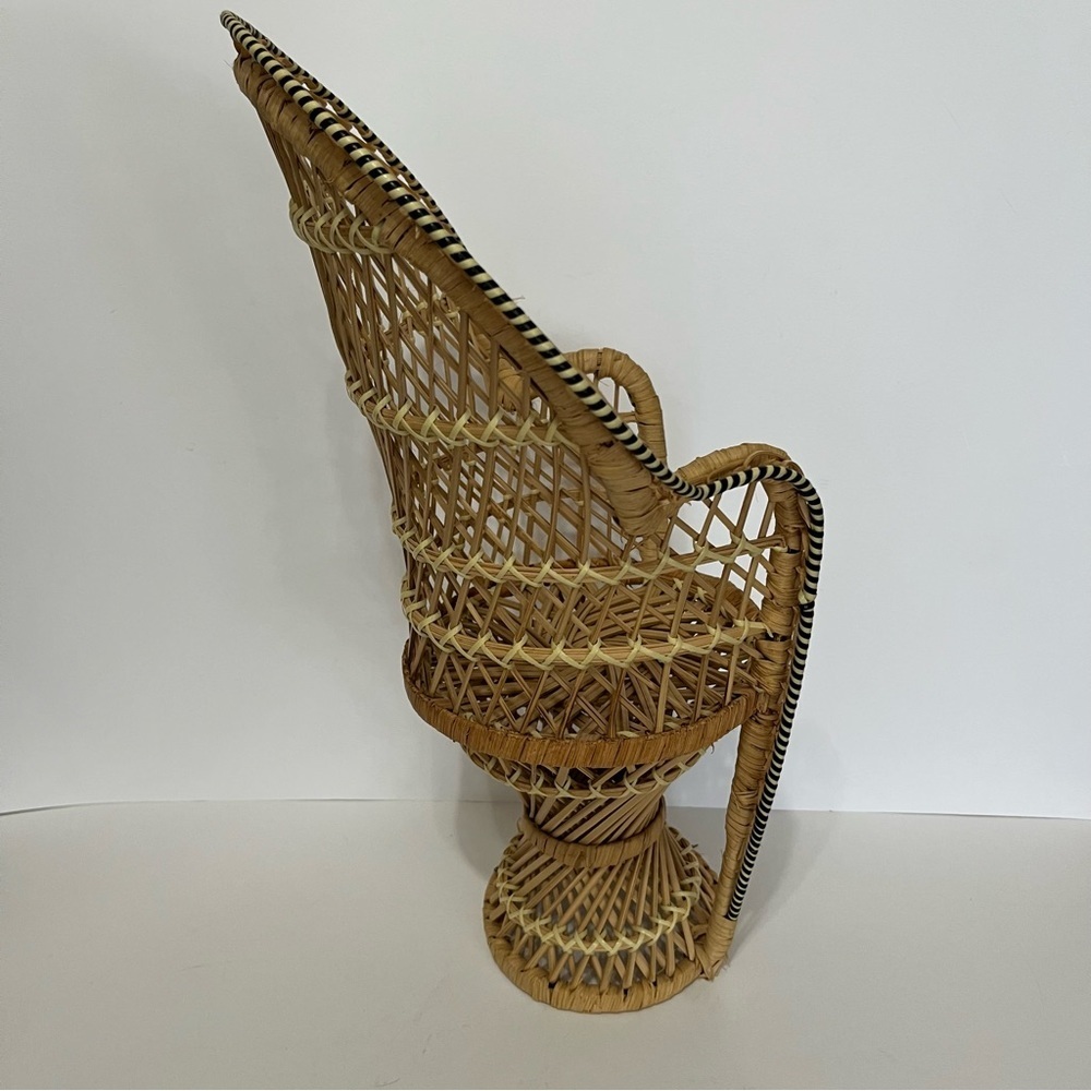 Vintage Wicker Doll Peacock Chair or Plant Stand - Picture 5 of 7